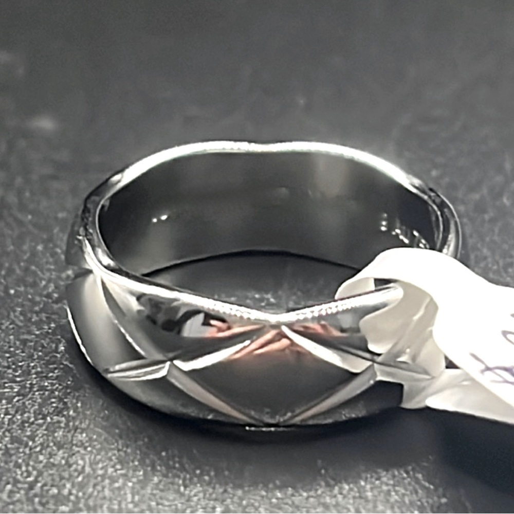 X Pattern Thick Band Ring S
